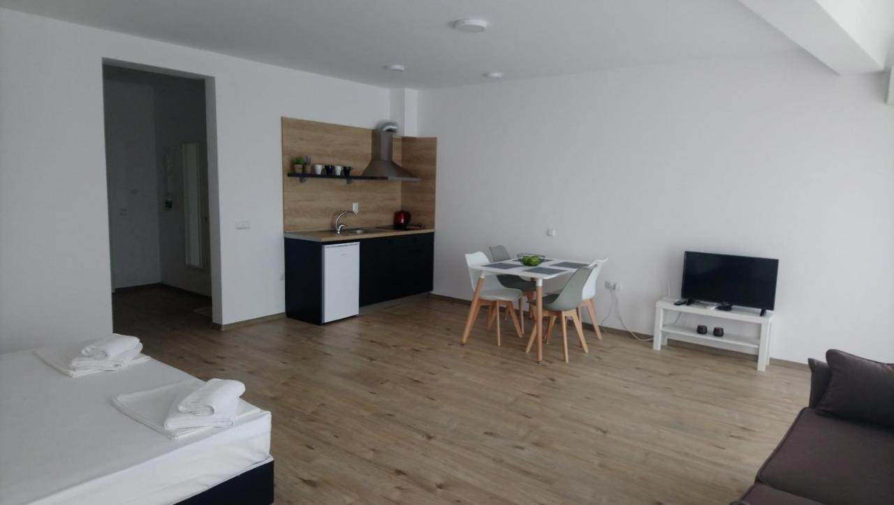 Aparthotel Primorsko Extérieur photo
