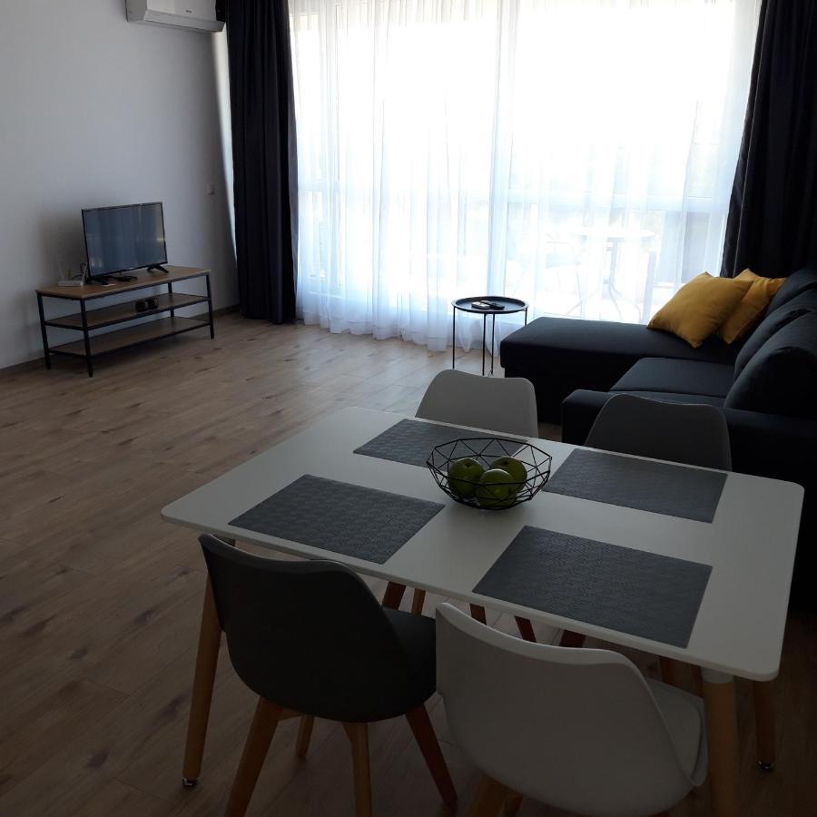 Aparthotel Primorsko Extérieur photo